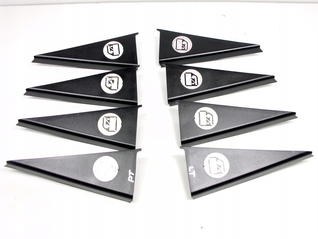 фото №1, Ssangyong rexton заглушка трикутник двері задня le/pr