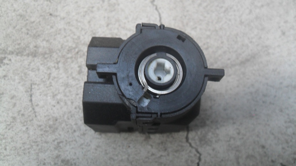 фото №3, Bmw e46 колодка замка запалювання