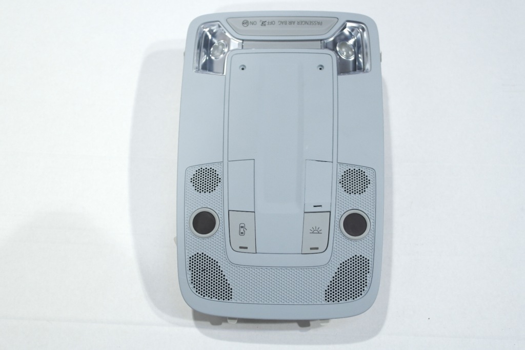 фото №1, Audi q2 лампа салонна освітлення 81a947135