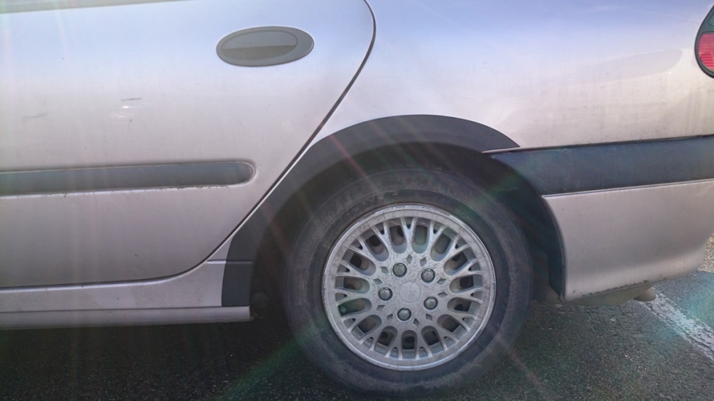 фото №4, Накладки крила крила renault laguna 1 kombi