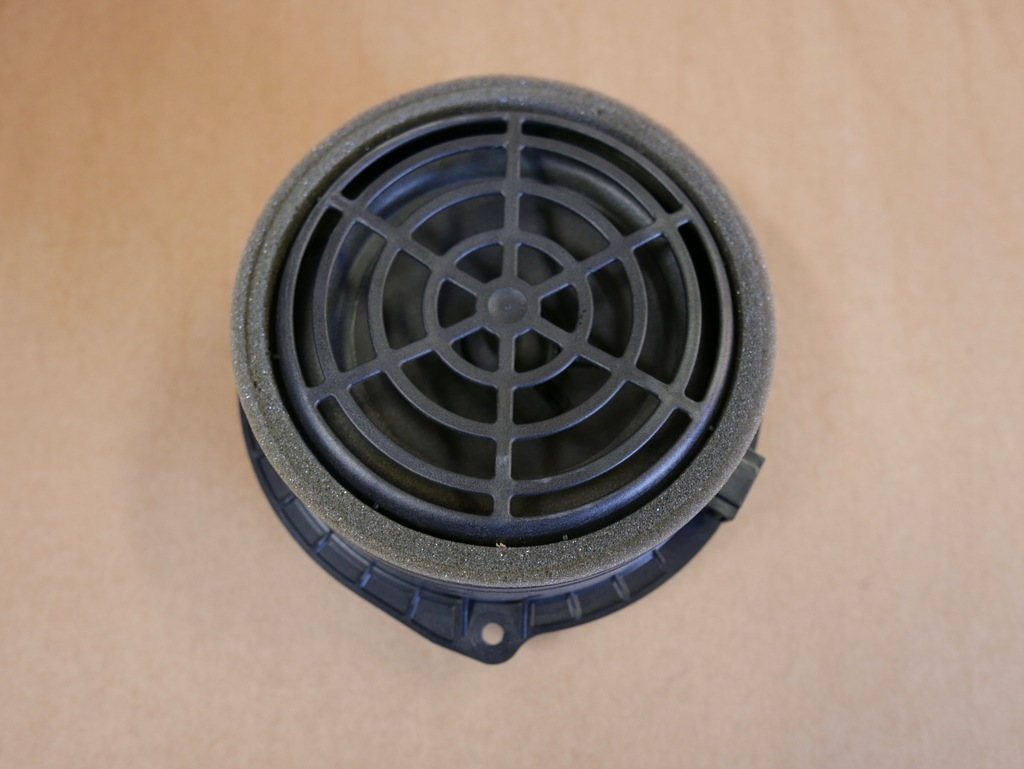 фото №1, Audi a6 a7 4g динамик дверь задняя bose 4g0035411