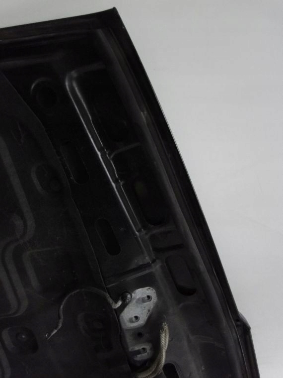 Bmw 7 e 32 рестайлинг  широкая капот крышка хорошее состояние целая Доставка