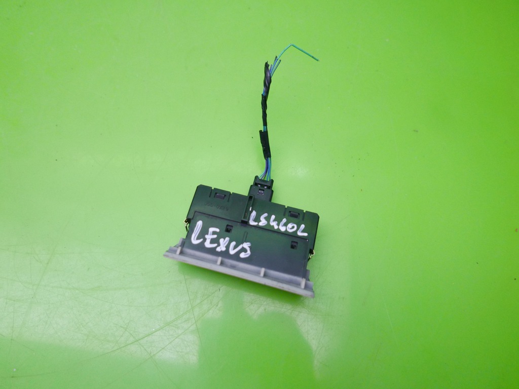 фото №3, Кнопка відкривання кришки кришка lexus ls460l 12-