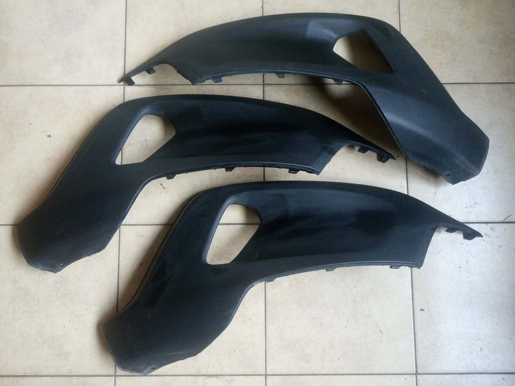 фото №1, Volvo xc40 - накладка na бампер решётка радиатора левая правая