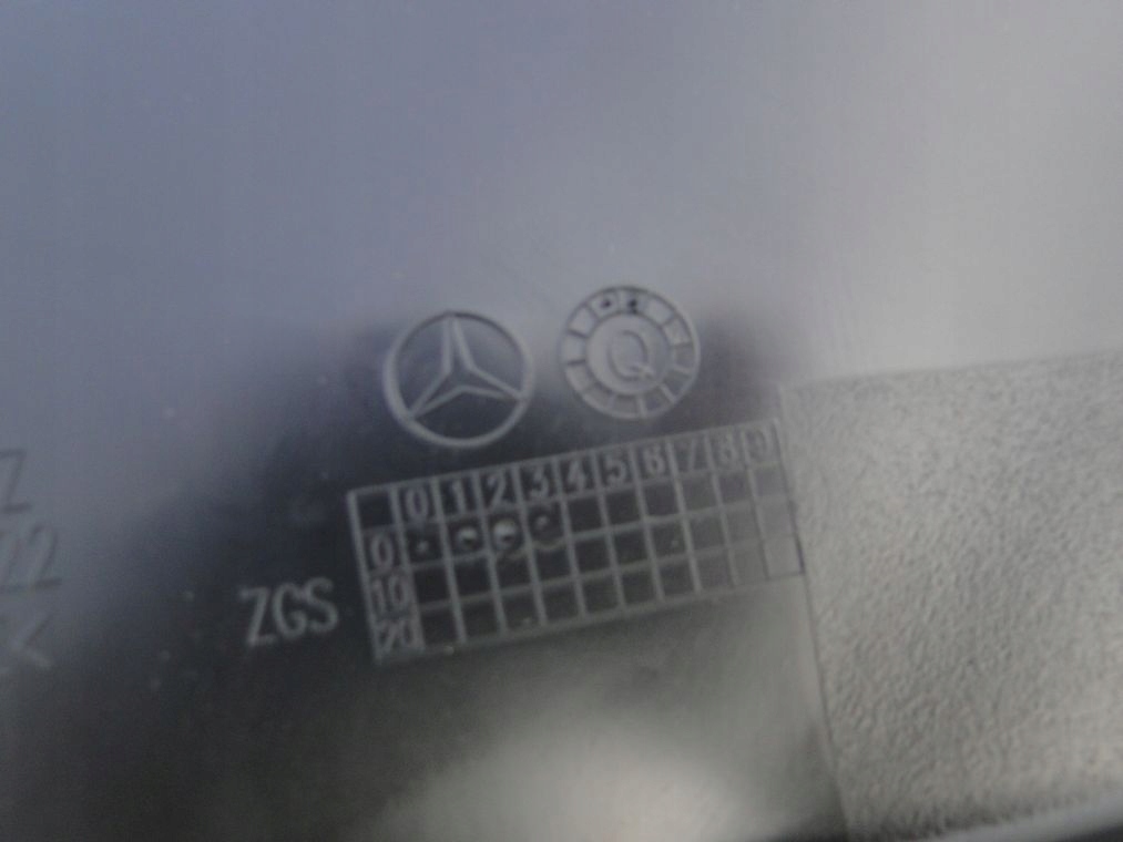 Mercedes gls 166 подкрылок передние правое левая cz.2 Доставка
