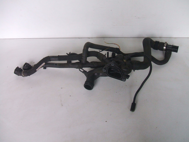 Купити Mini countryman r60 1.6 патрубок води радіатора 9802110