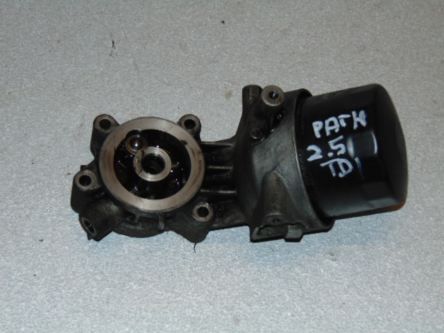 фото №1, Nissan pathfinder navara 2.5 основание фильтра масла