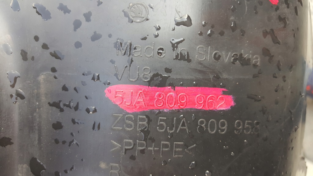 фото №2, Подкрылок правое правый передние перед skoda rapid 5ja