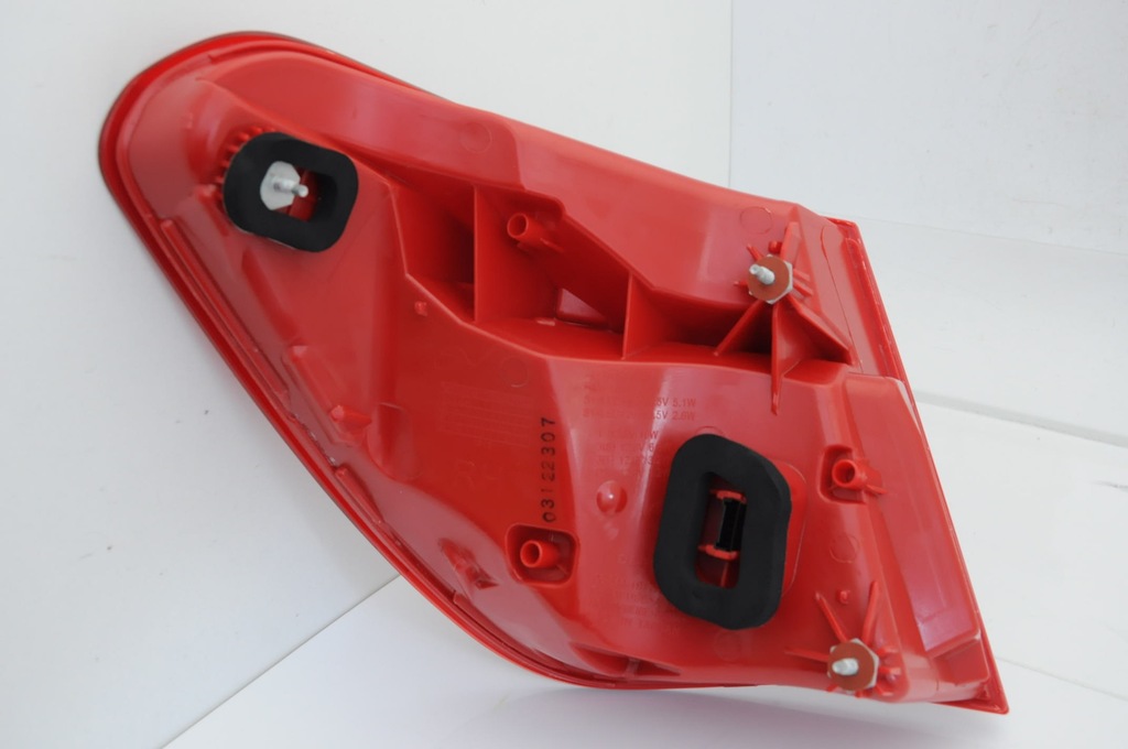 фото №3, Bmw 7 f01 f02 08- лампа задня full led права нова