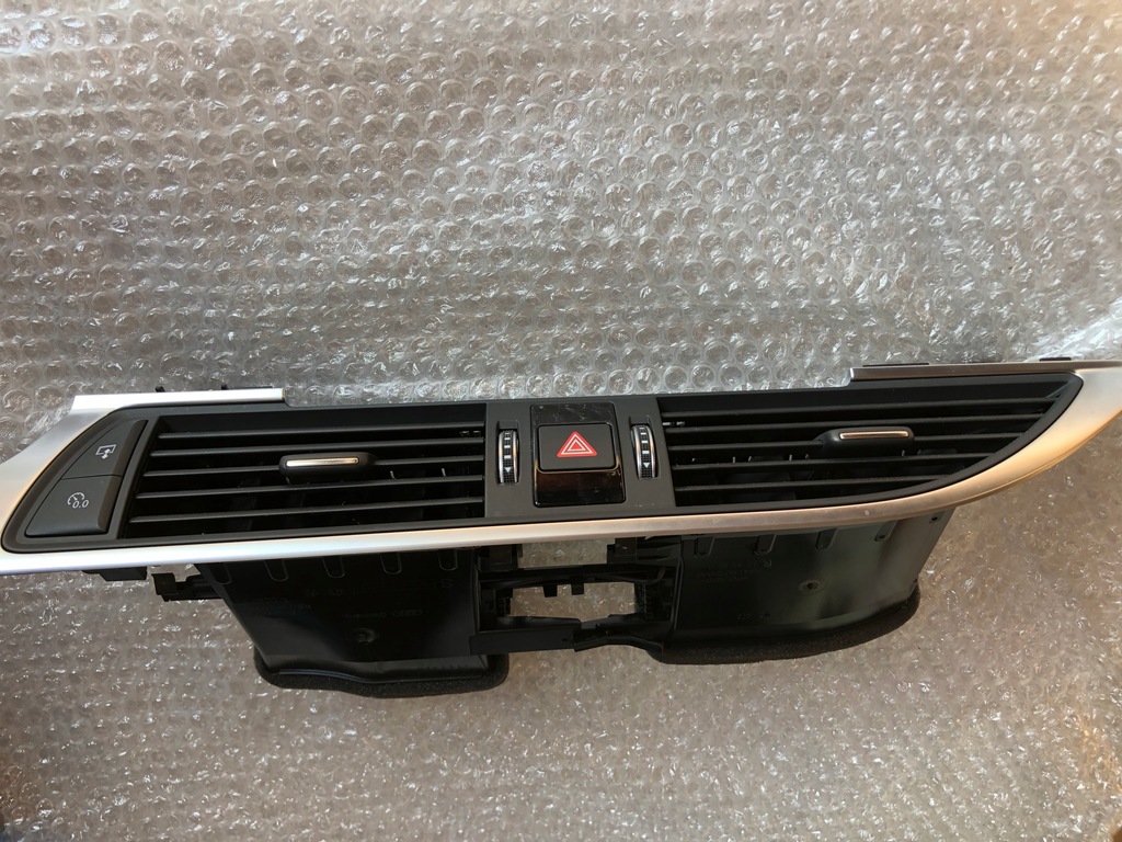 фото №1, Audi a6 c7 a7 lift решітка обдув хром 4g1820951h