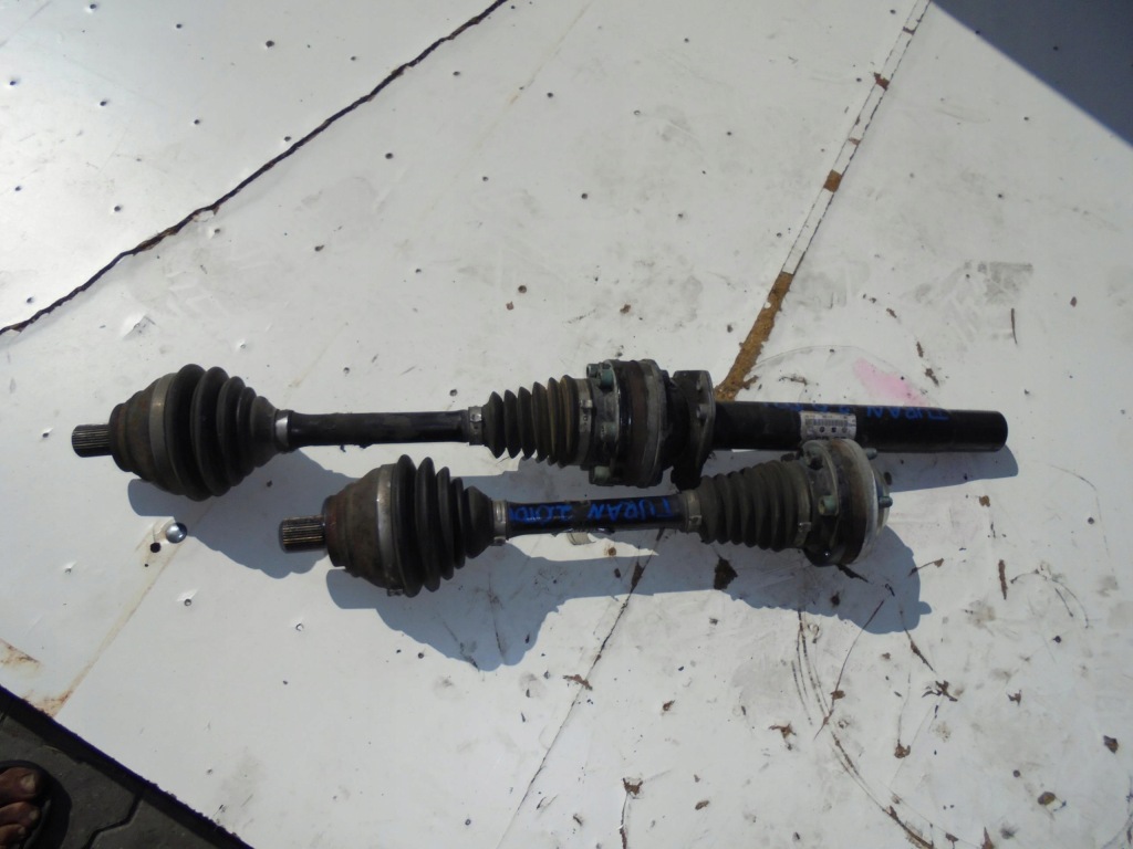 фото №1, Приводной вал левый перед vw touran 2.0 tdi 6 передач