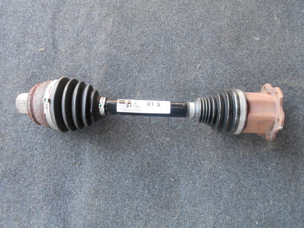 Купити Привідний вал перед ліва audi a6 2.0 tfsi 4h0407271j