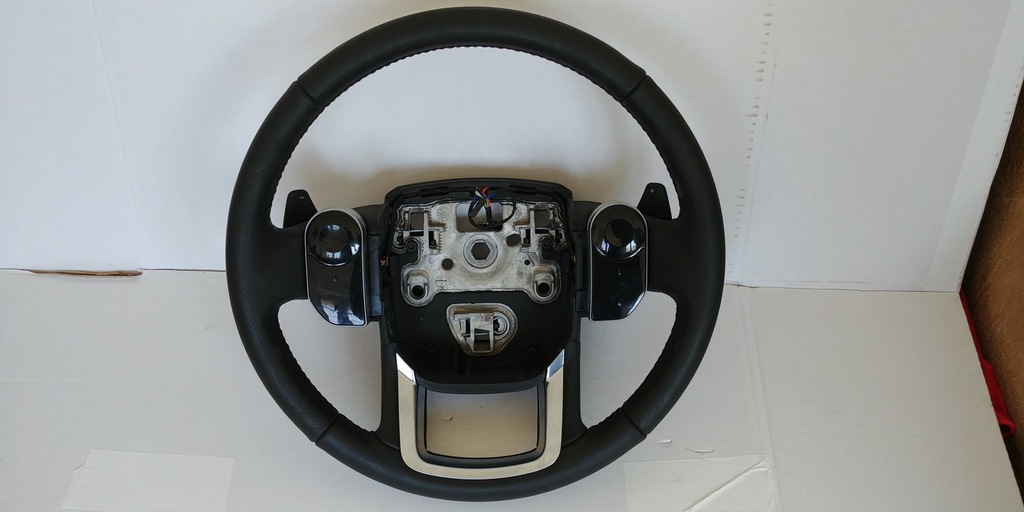 фото №1, Повітропровід пелюстки перемикання мультифункція range rover velar