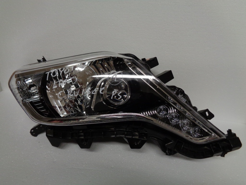 фото №1, Toyota land cruiser 150 правая лампа ксенон full led