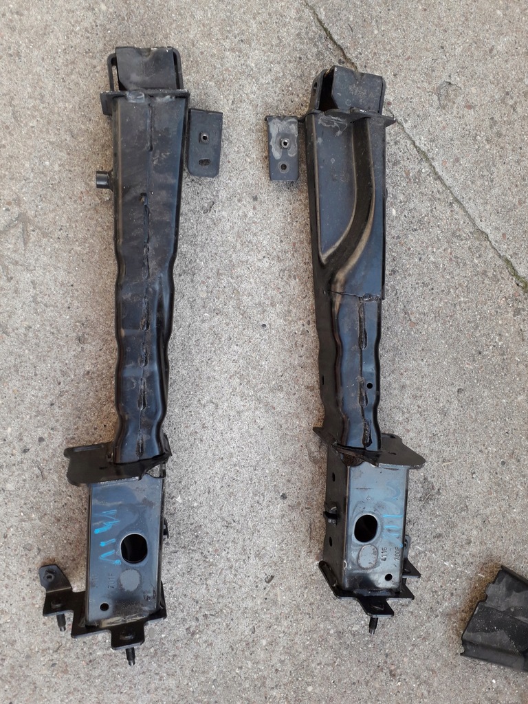 фото №1, Балка кронштейн зона кронштейн подрамник renault megane iv