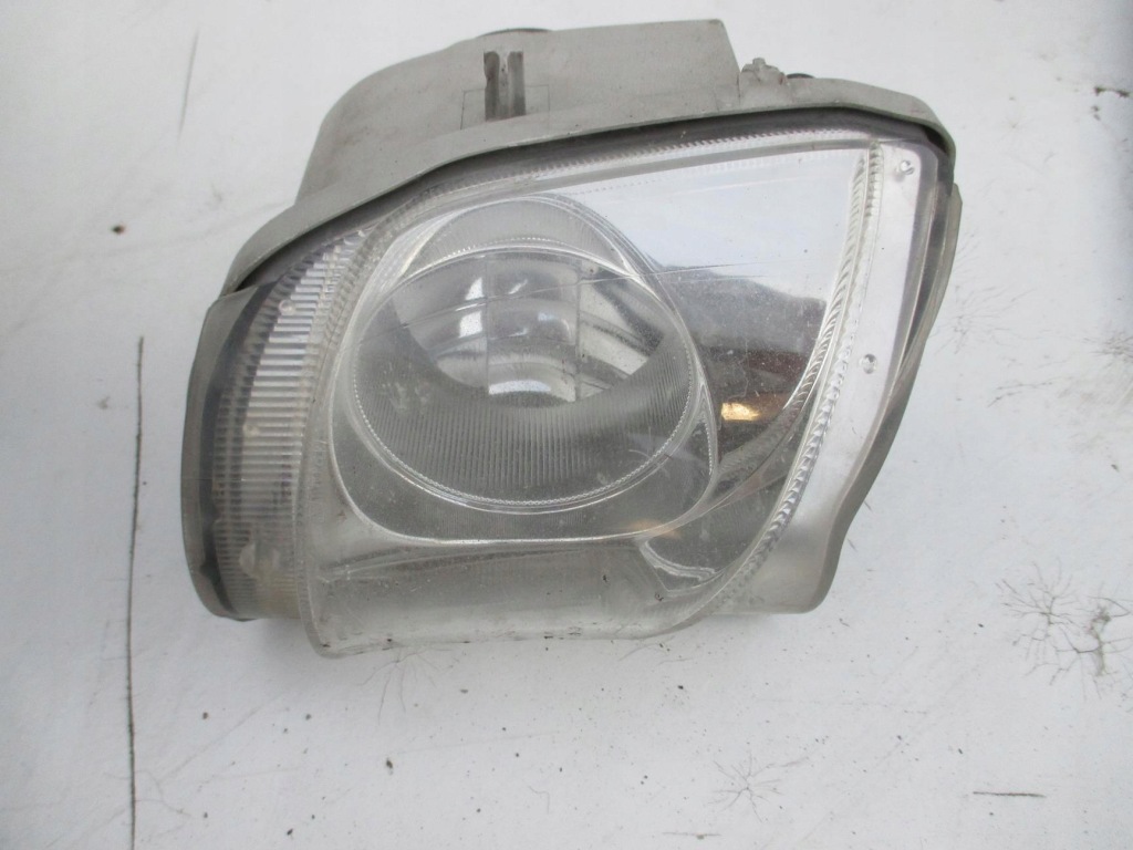 Купити Lexus is ii 06- протитуманна фара перед правий передній w