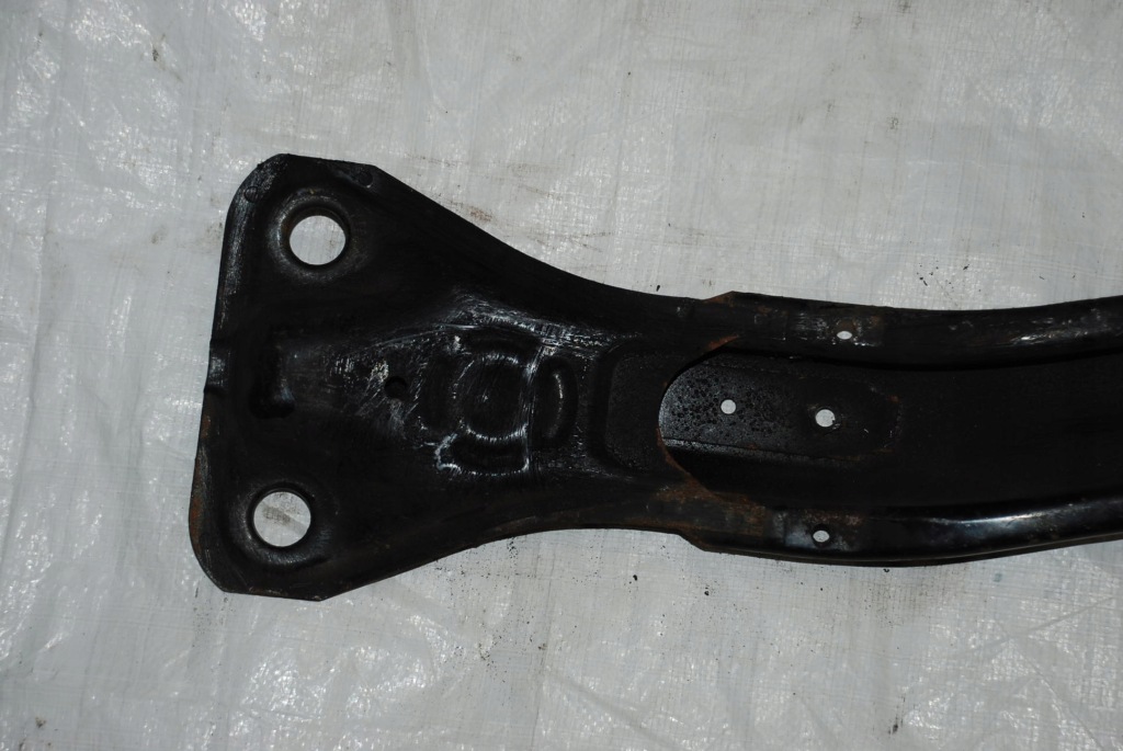 Mitsubishi grandis 2.0 did 03-11 балка wzdłużna в Україні