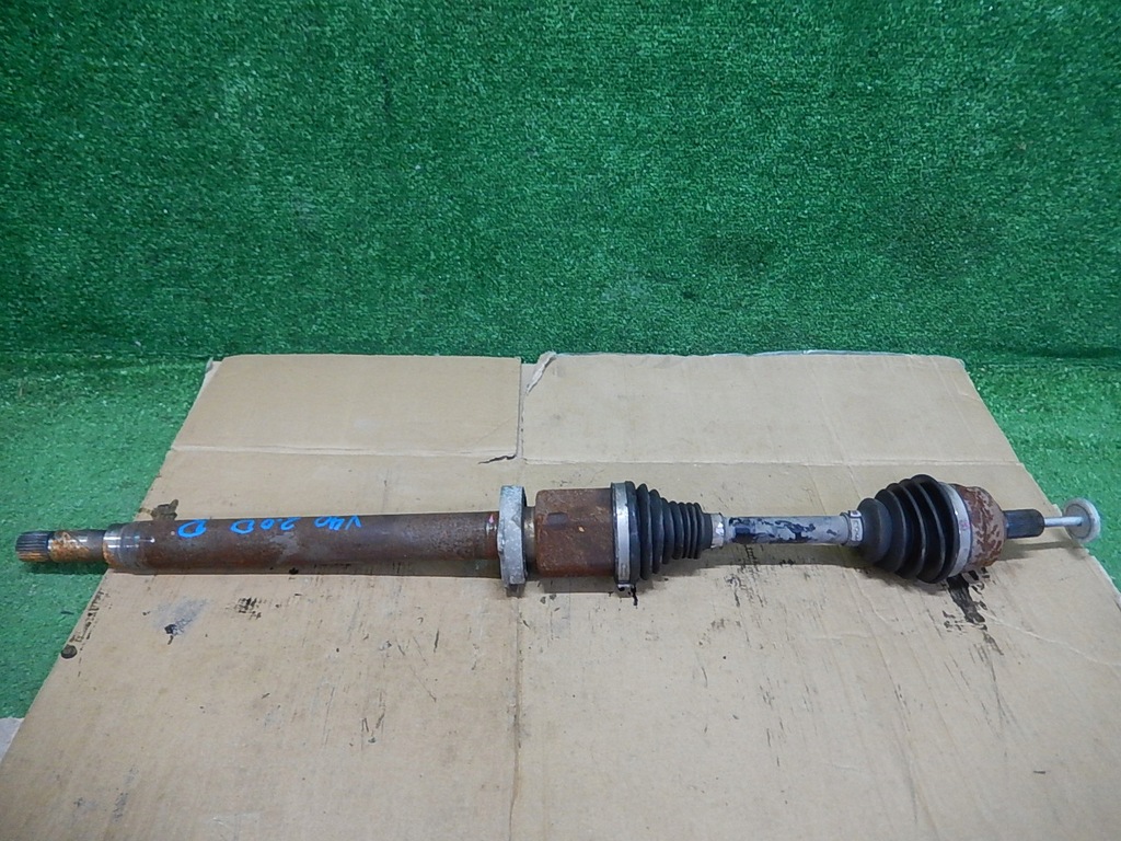 фото №1, Приводной вал правая volvo v40 2.0 d2 31437595