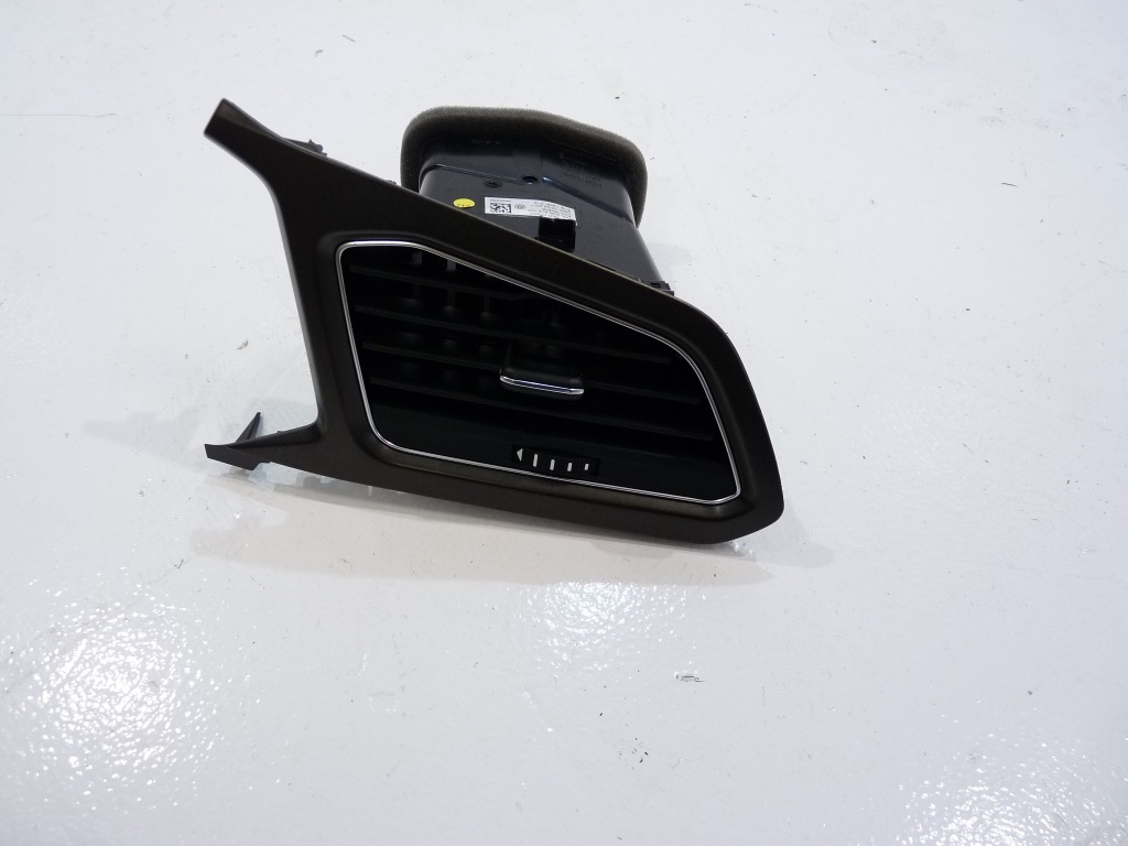 фото №1, Mbm vw t-roc решётка обдув 2gb819704