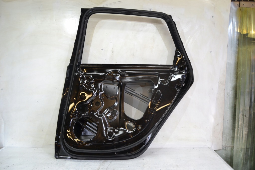 Audi a4 b9 15-18r дверь задний  правый в Украине