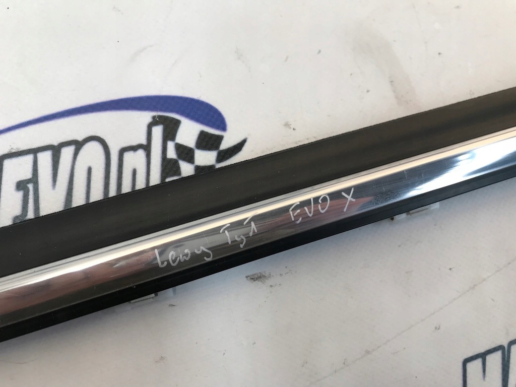 фото №5, Lancer evo x 10 молдинг уплотнитель дверь