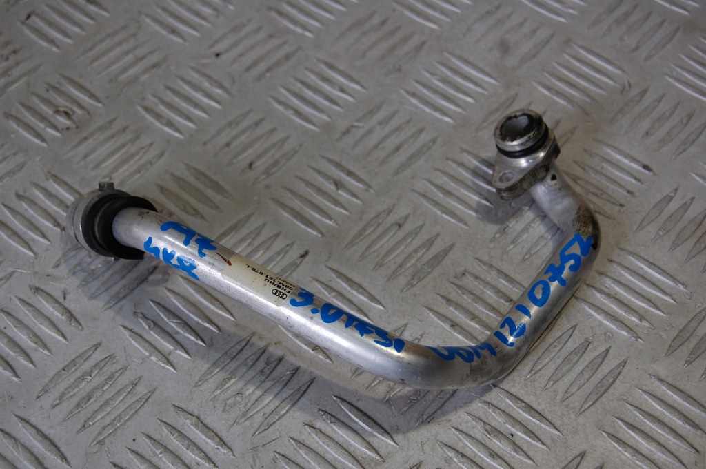 фото №1, Шланг пабтрубок  воды audi a7 c8 4k 06m121075l