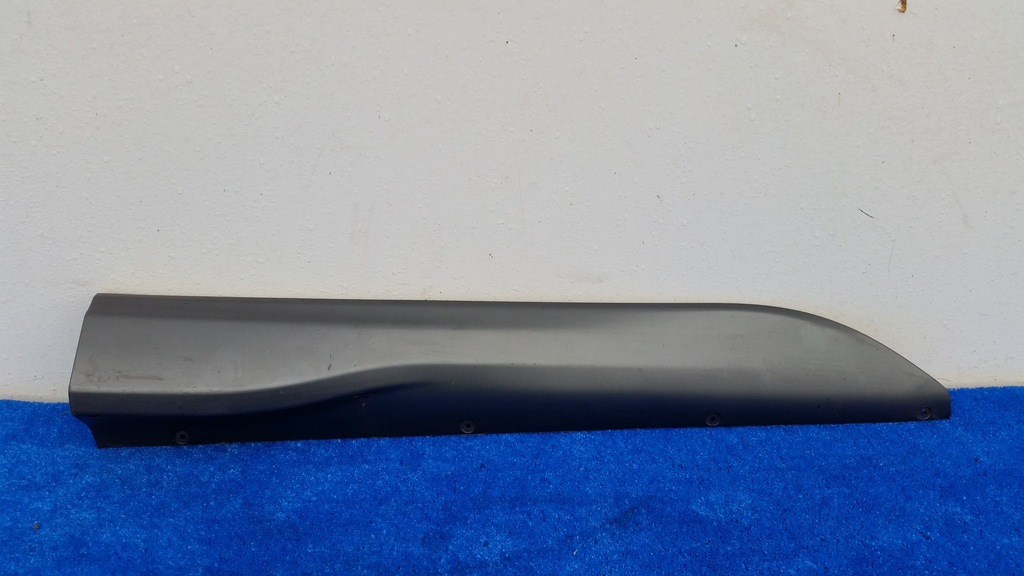 фото №1, Volvo v40 накладка поріг поріг права