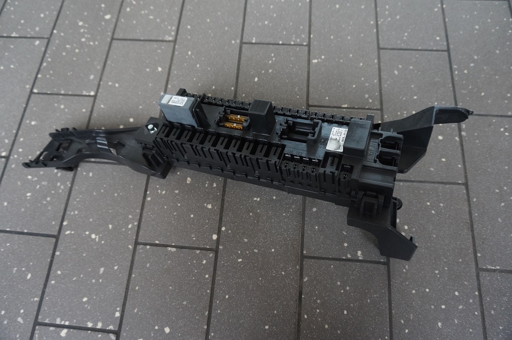 фото №1, Коробка предохранителей mercedes ml w166