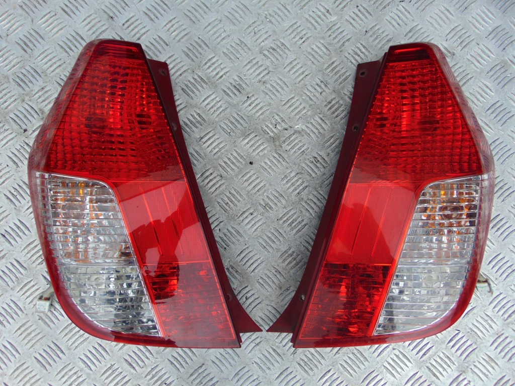 фото №1, Hyundai i10 лампа задняя правая левая задняя