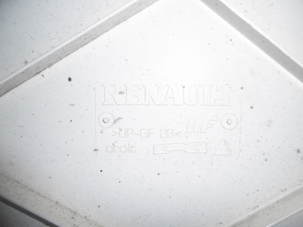 фото №8, Ветровик закабинная правая renault premium