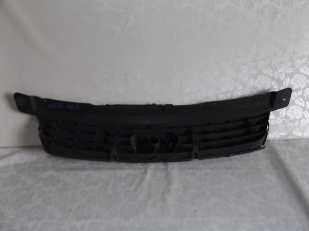 Купити Ford kuga 1 07-13 решітка  решітка радіатора бампера решітка