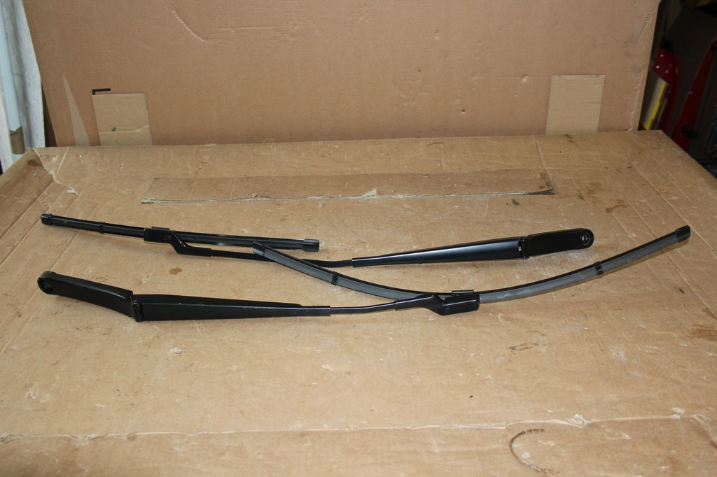 фото №1, Щетка рычаг дворники vw arteon 3g8955409 410