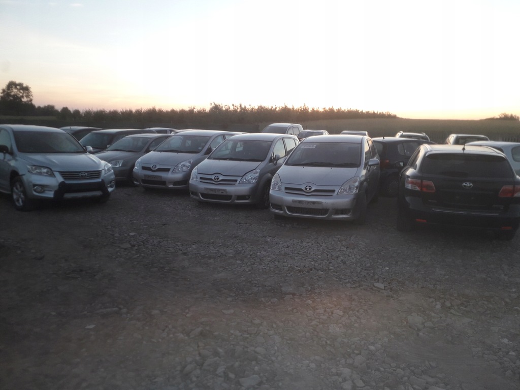 фото №5, Toyota 1,8 vvti корпус распределительного вала celica avensis