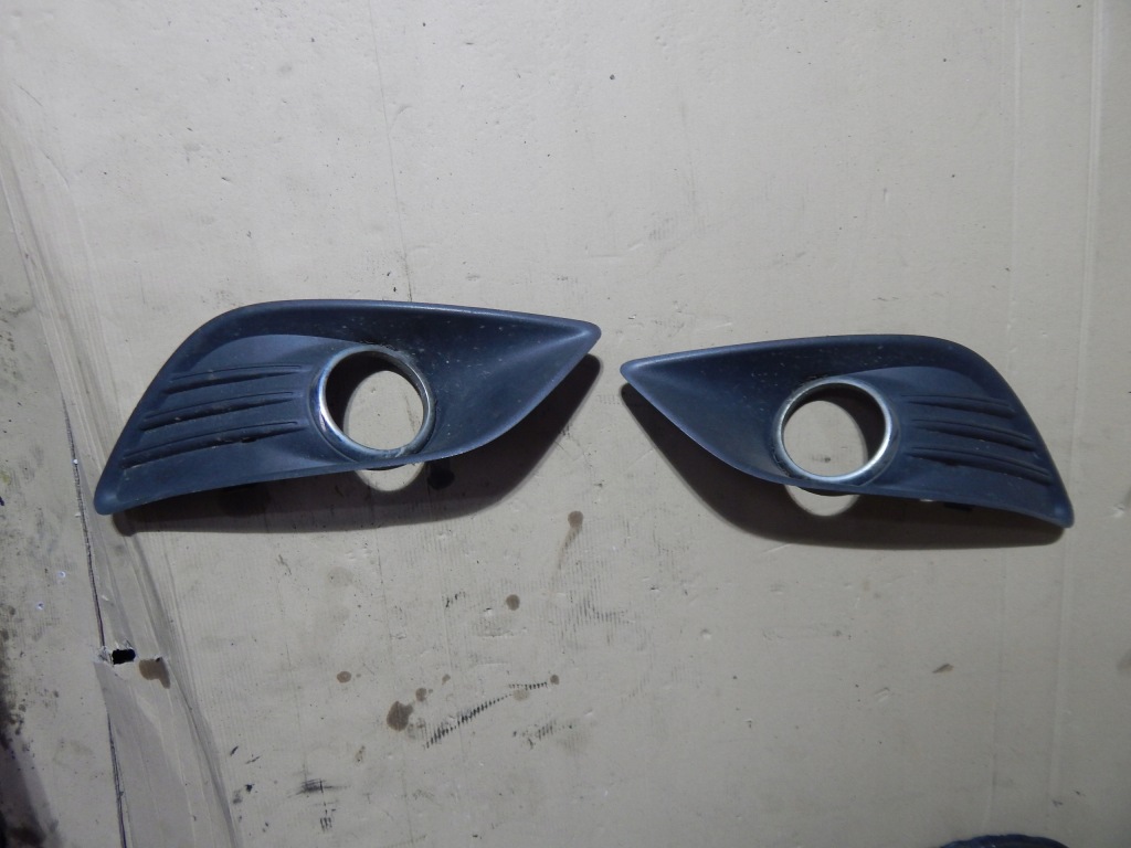 фото №1, Заглушка протитуманна фара права ліва focus mk2 lift