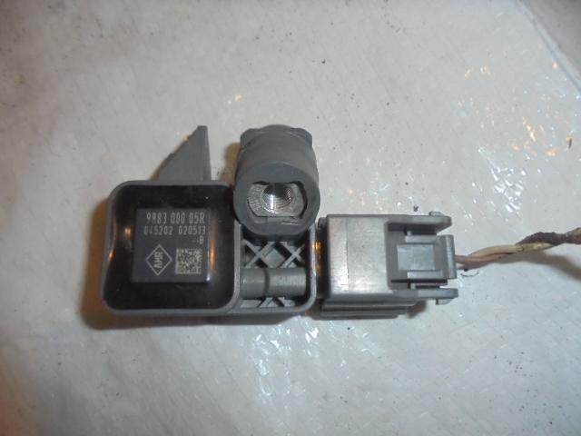 фото №1, Megane scenic iii датчик удару 988300005r