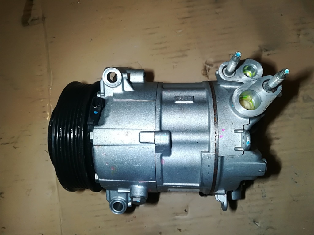 Купити Chrysler pacifica 2016-2020r компресор кондиціонер