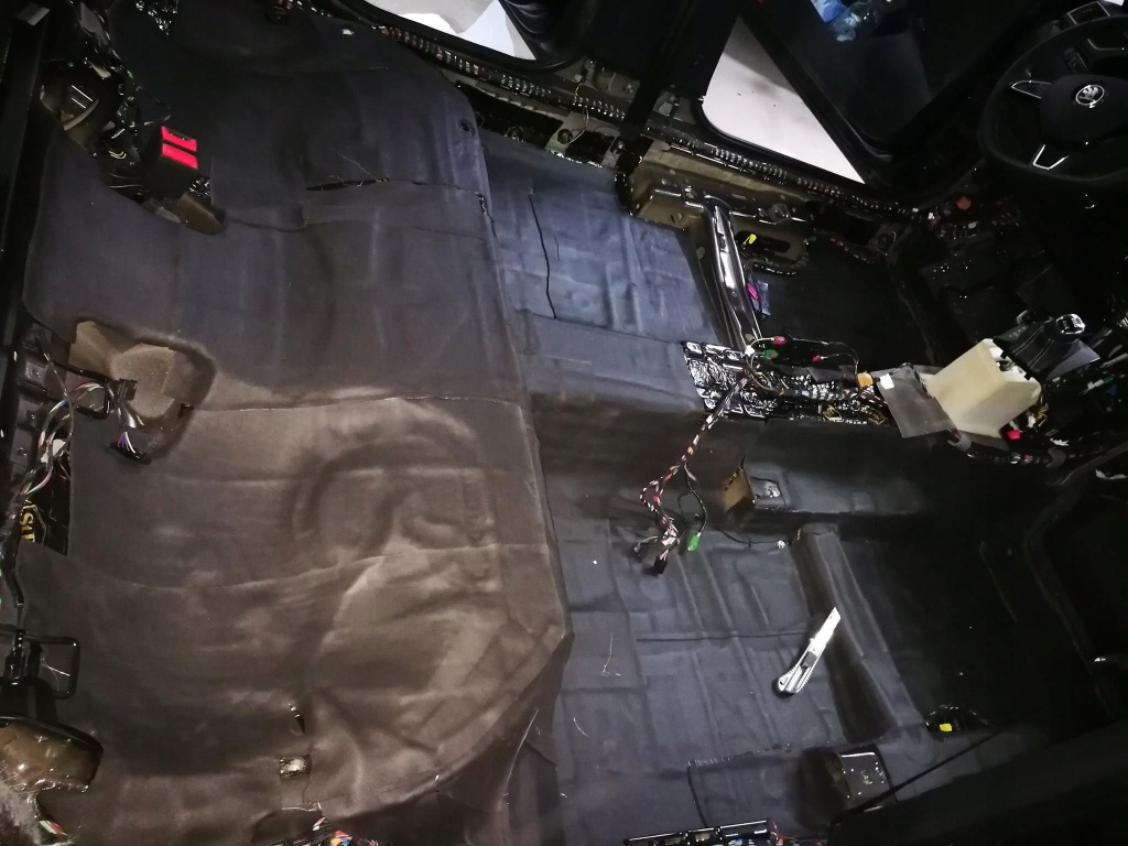 Мат шумоізоляційна піна kauczukowa з klejem 3mm ізоляція двері тонка Оригінал