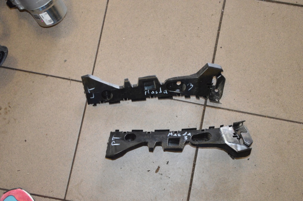фото №1, Напрямні бампера задня mazda 3 13-16 2,0 pe01