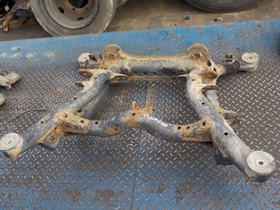 Купить Vw touareg подрамник задний