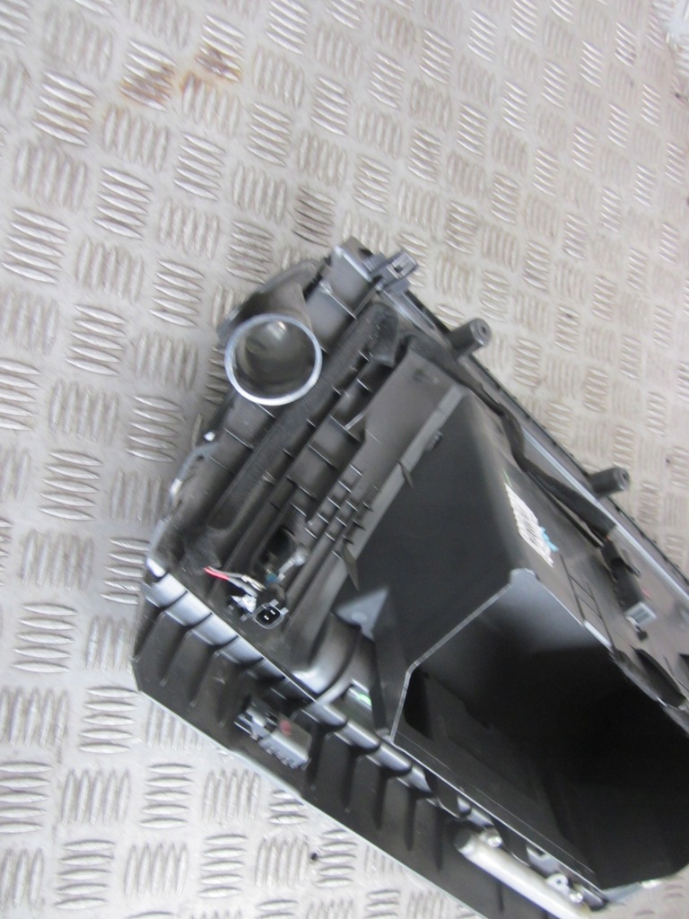 фото №7, Бардачок пассажира volvo s40 ii v50 04-06 8626141