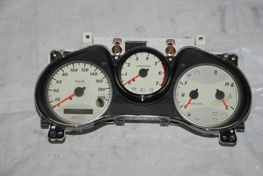 фото №1, Toyota rav4 2.0 d4d 01-05 прилади лічильник