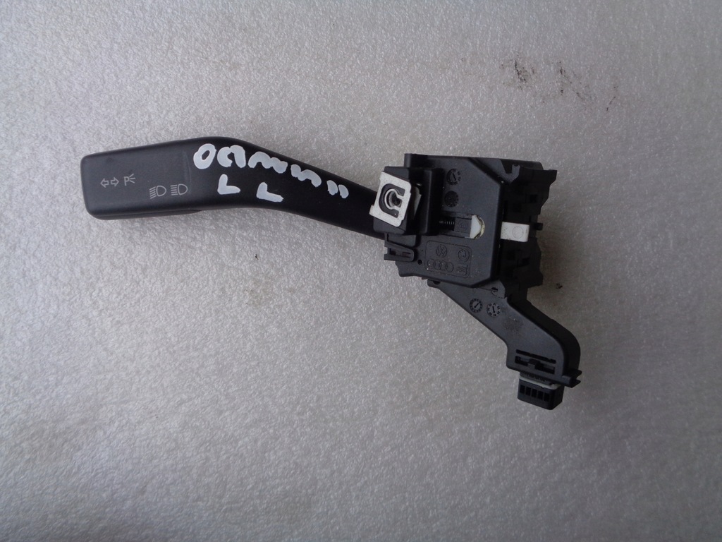 фото №1, Переключатель поворотники octavia ii 1k0953513