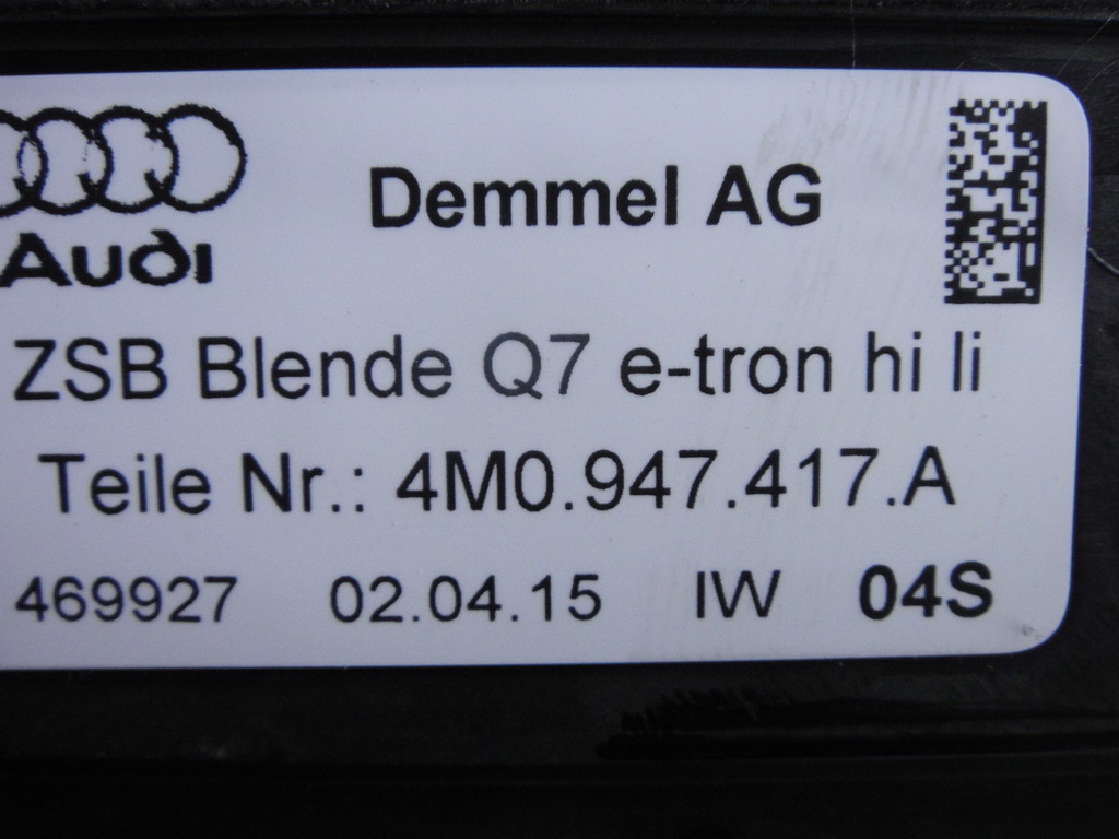 фото №3, Audi q7 e-tron молдинг поріг led 4m0947418a