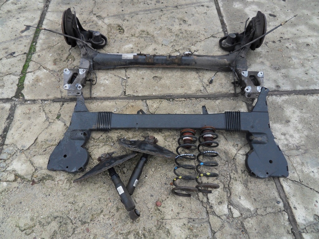 фото №1, Citroen c4 picasso 1.8 16v oś задня балка задня