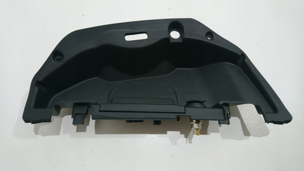 фото №1, Ford transit mk8 обивка обшивка разъём