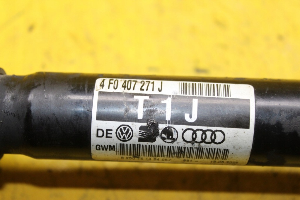 Приводной вал левый перед a6 c6 автоматическая коробка передач quatro 4f0407272j Недорого