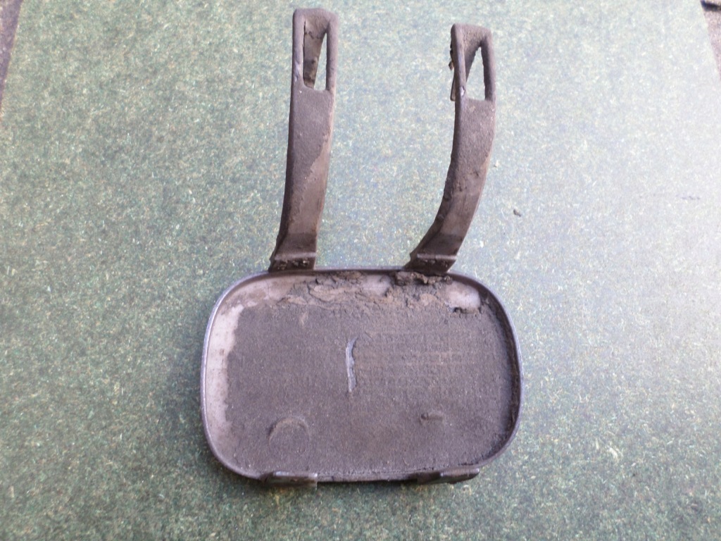 фото №2, Заглушка бампера задняя renault laguna i lift 01