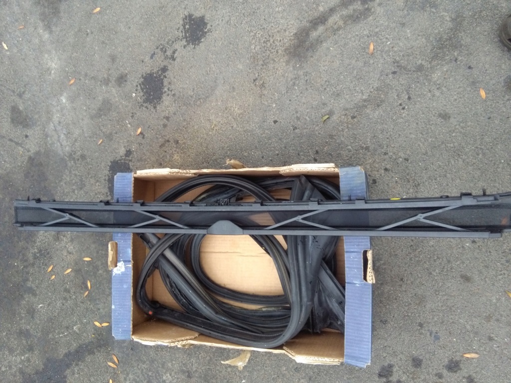 фото №4, Защита ветрозащитный экран ветровик 1q0877651d vw eos