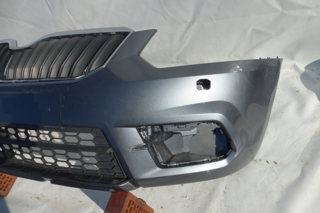 фото №7, Бампер skoda yeti lift 13-17 перед омыватель