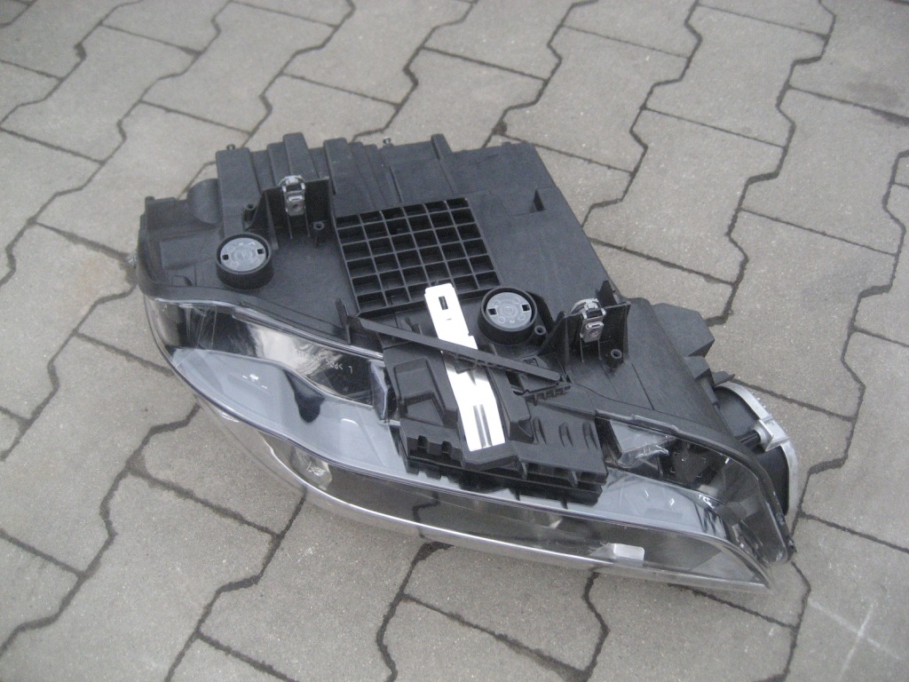Bmw x1 f48 15-18r фара перед левая full led с Разборки